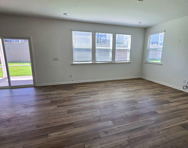 1544 Underbrush Drive - Photo Thumbnail 7