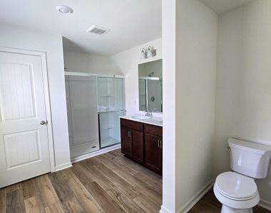 1544 Underbrush Drive - Photo Thumbnail 43