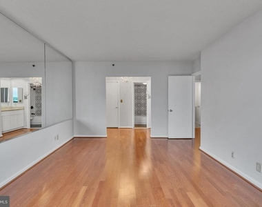 5501 Seminary Road - Photo Thumbnail 14