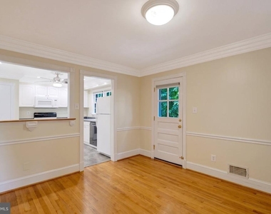 5920 Jane Way - Photo Thumbnail 15