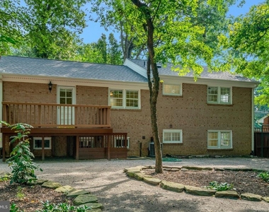 5920 Jane Way - Photo Thumbnail 54