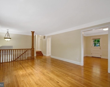 5920 Jane Way - Photo Thumbnail 13