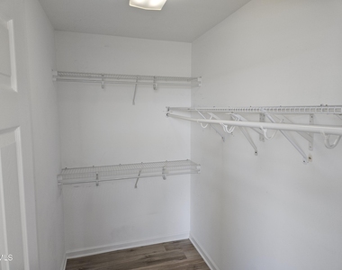 320 W Martin Street - Photo Thumbnail 10