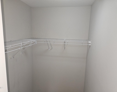 320 W Martin Street - Photo Thumbnail 8