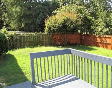 113 Bracken Trail Circle - Photo Thumbnail 2