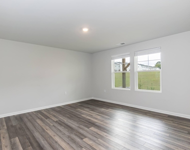 1102 Lily Loch Way - Photo Thumbnail 19