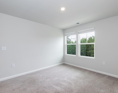 1102 Lily Loch Way - Photo Thumbnail 20