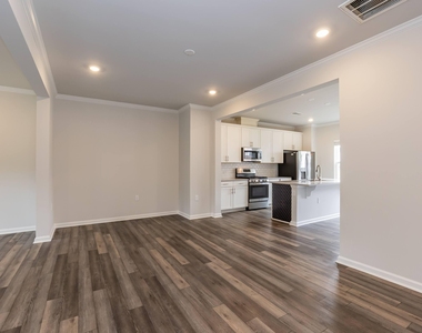 1102 Lily Loch Way - Photo Thumbnail 22
