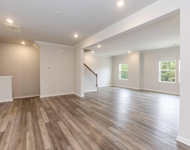 1102 Lily Loch Way - Photo Thumbnail 23