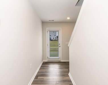1102 Lily Loch Way - Photo Thumbnail 10