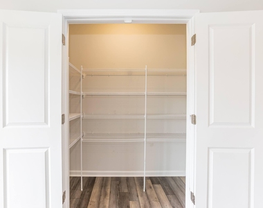 1102 Lily Loch Way - Photo Thumbnail 28