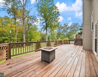 7678 Greenwood Way - Photo Thumbnail 54