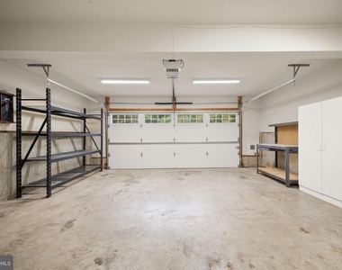7678 Greenwood Way - Photo Thumbnail 45