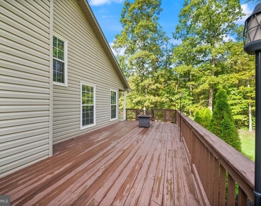 7678 Greenwood Way - Photo Thumbnail 52