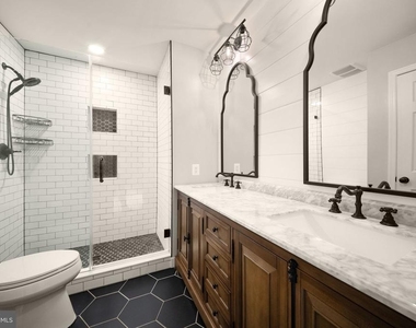 7678 Greenwood Way - Photo Thumbnail 27