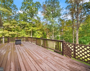 7678 Greenwood Way - Photo Thumbnail 53