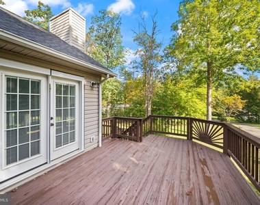 7678 Greenwood Way - Photo Thumbnail 48