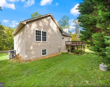 7678 Greenwood Way - Photo Thumbnail 62