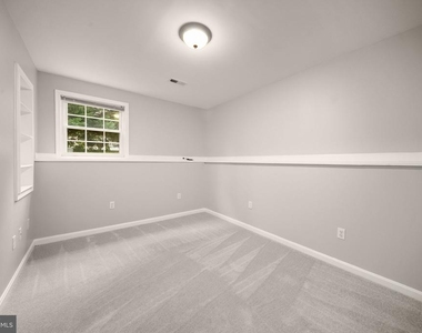 7678 Greenwood Way - Photo Thumbnail 42