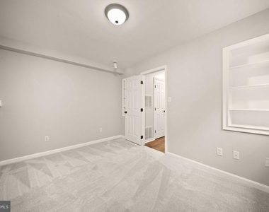 7678 Greenwood Way - Photo Thumbnail 44