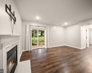 7678 Greenwood Way - Photo Thumbnail 38