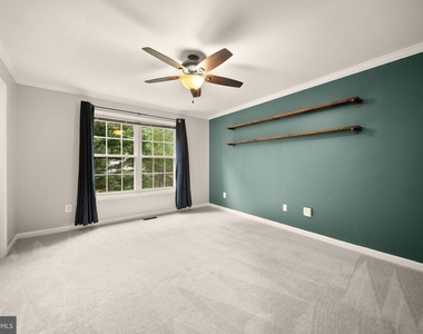7678 Greenwood Way - Photo Thumbnail 21