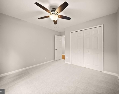 7678 Greenwood Way - Photo Thumbnail 30
