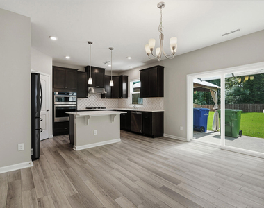 313 Summer Ranch Drive - Photo Thumbnail 11