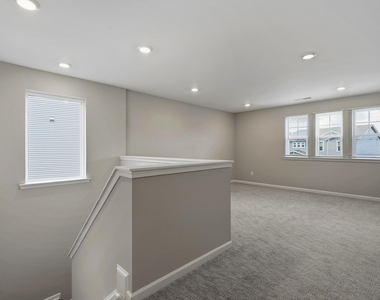 313 Summer Ranch Drive - Photo Thumbnail 17