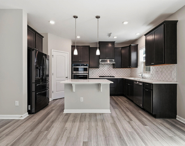 313 Summer Ranch Drive - Photo Thumbnail 12