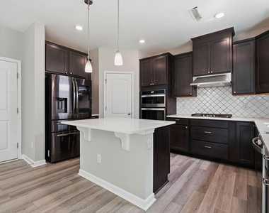 313 Summer Ranch Drive - Photo Thumbnail 13