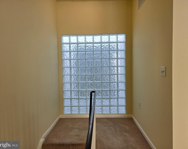 907 Caroline Street - Photo Thumbnail 13
