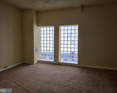 907 Caroline Street - Photo Thumbnail 14