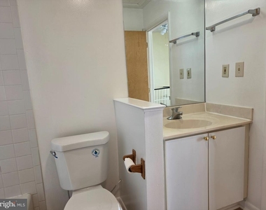 907 Caroline Street - Photo Thumbnail 18