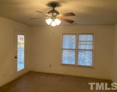 931 Springfork Drive - Photo Thumbnail 9