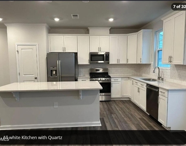 5031 Tura Street - Photo Thumbnail 8