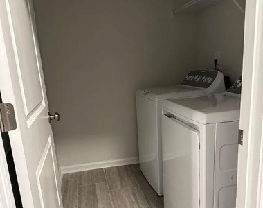 5031 Tura Street - Photo Thumbnail 17