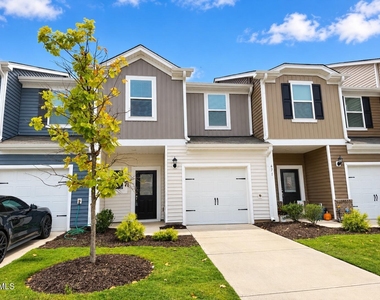 675 Rolling Fields Drive - Photo Thumbnail 2