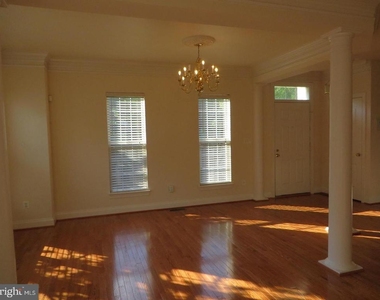 5110 Vos Lane - Photo Thumbnail 13