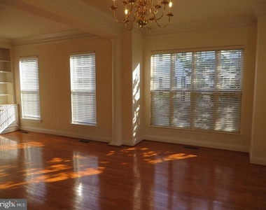 5110 Vos Lane - Photo Thumbnail 10