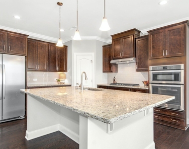 2204 Stillness Pond Lane - Photo Thumbnail 2