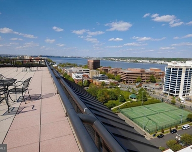 801 N Pitt Street - Photo Thumbnail 14