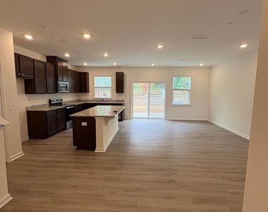 171 Cabernet Drive - Photo Thumbnail 10
