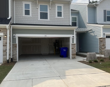 171 Cabernet Drive - Photo Thumbnail 1