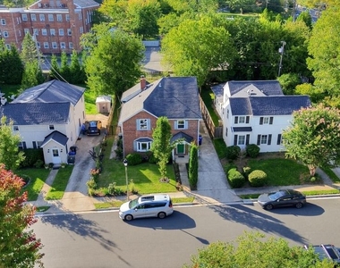 1132 N Kentucky Street - Photo Thumbnail 3
