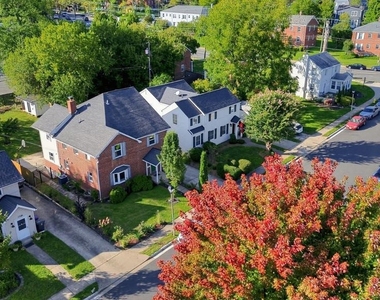 1132 N Kentucky Street - Photo Thumbnail 4