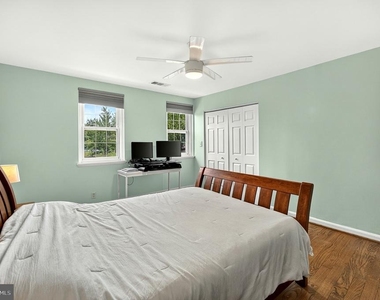 3328 S Wakefield Street - Photo Thumbnail 13