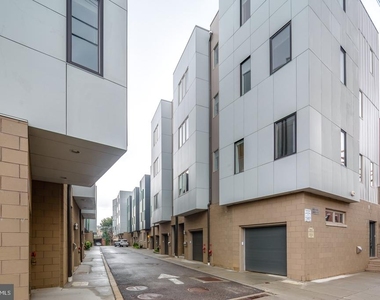 826 N 3rd Street - Photo Thumbnail 8