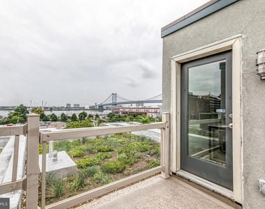 412 N Front Street - Photo Thumbnail 11