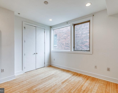 412 N Front Street - Photo Thumbnail 21